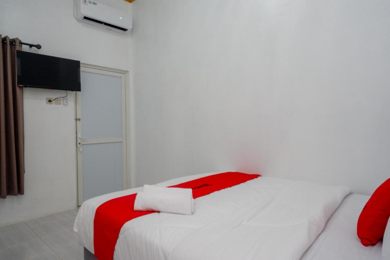 Reddoorz Near Universitas Semarang 2 Alastuwo Экстерьер фото