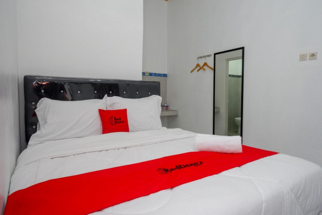 Reddoorz Near Universitas Semarang 2 Alastuwo Экстерьер фото