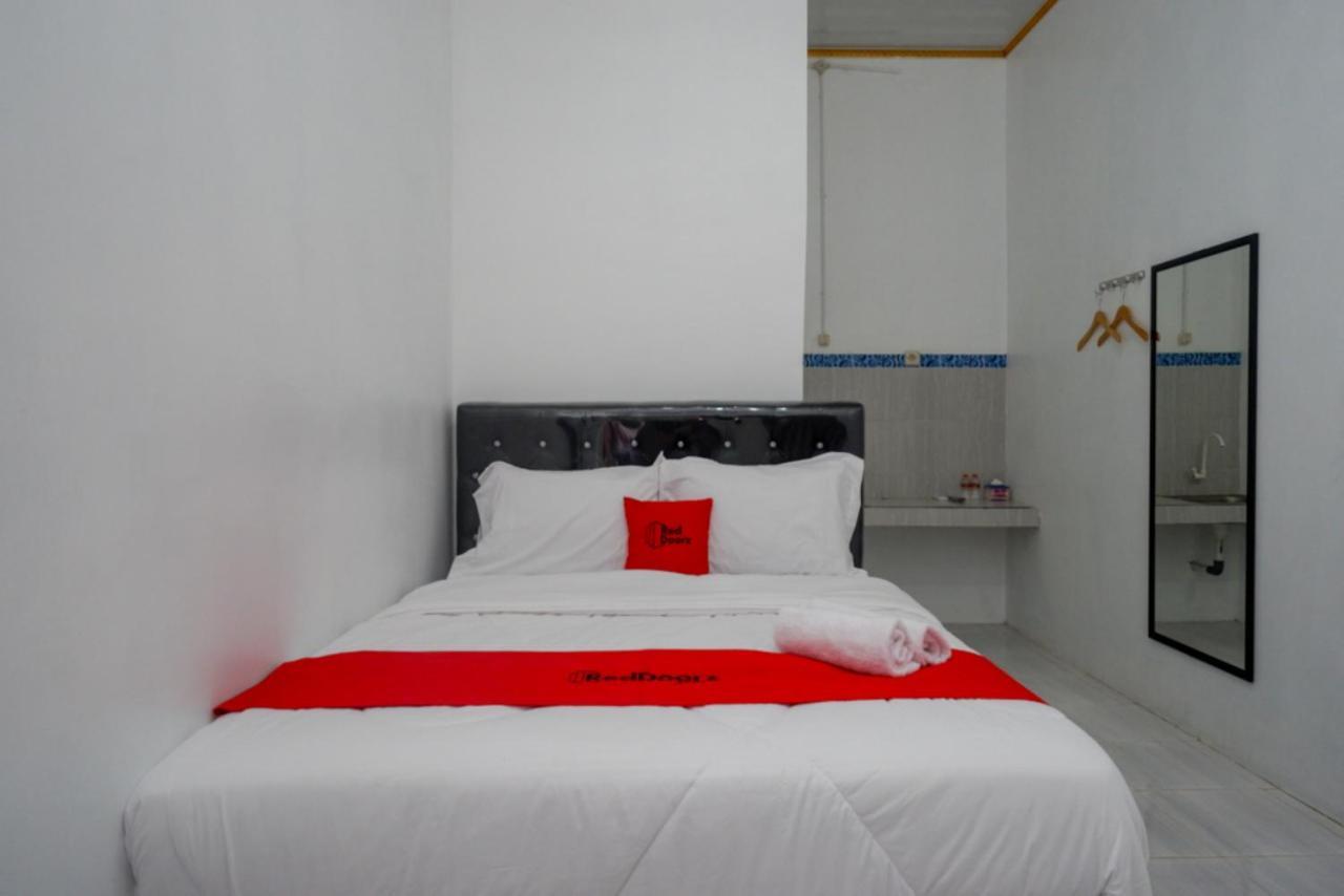 Reddoorz Near Universitas Semarang 2 Alastuwo Экстерьер фото
