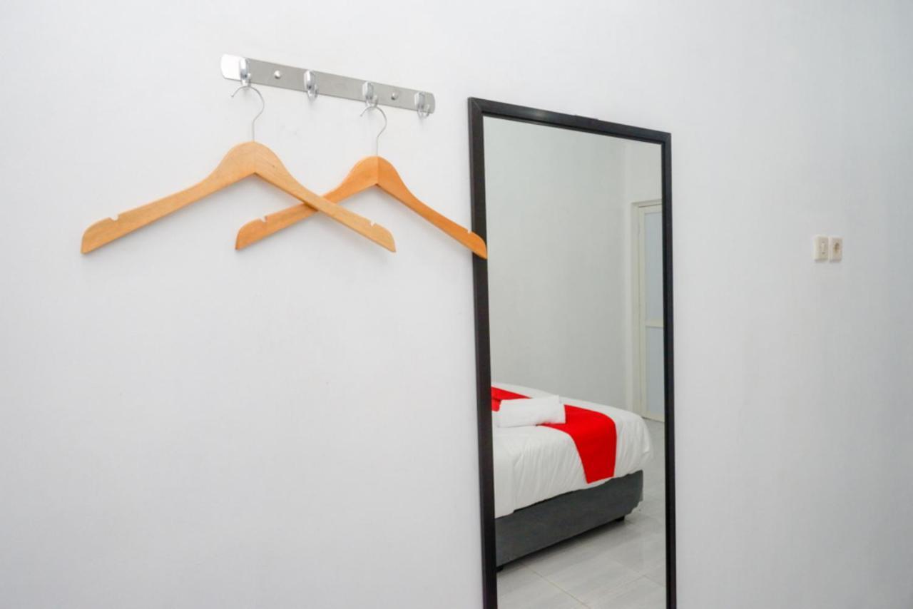 Reddoorz Near Universitas Semarang 2 Alastuwo Экстерьер фото